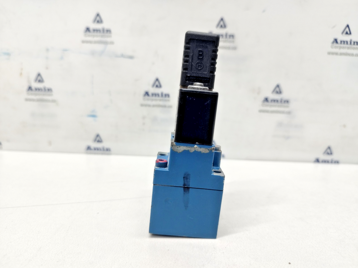 Wabco 3722260220 Pneumatic Directional valve - NEW