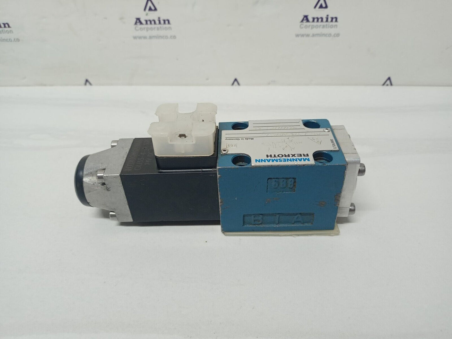 Mannesmann Rexroth 4WE6Y53/AG24NZ5 Directional control valve - NEW