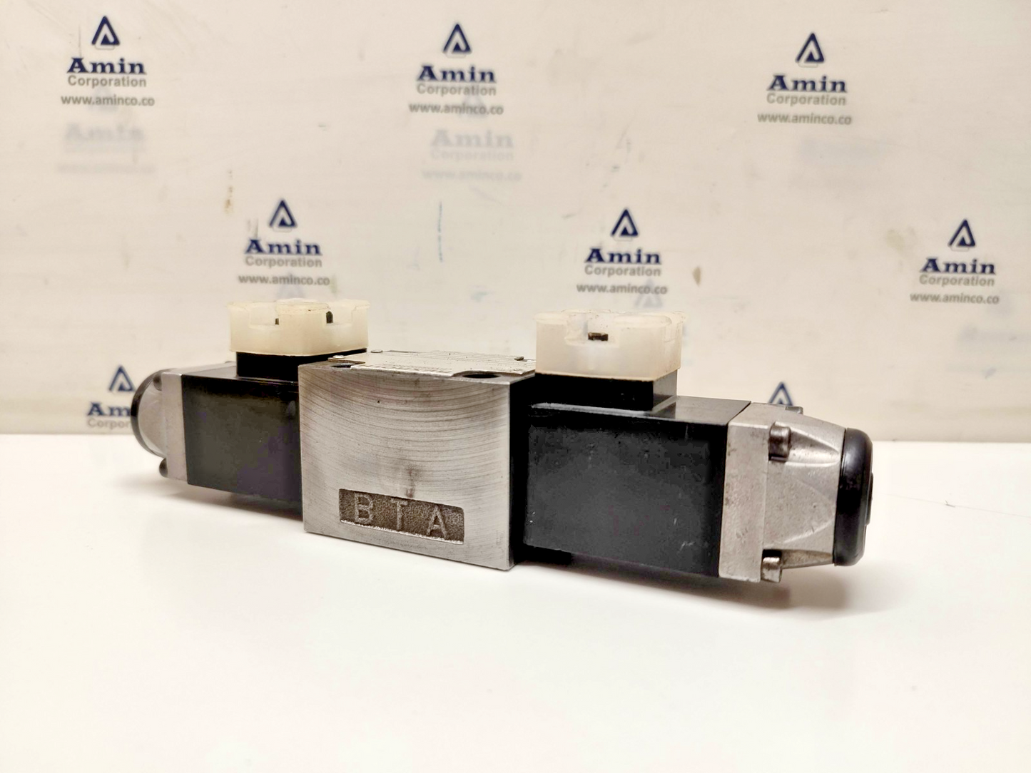 Rexroth 4WE6D52/OFAW220-60NZ4/T06 Directional Control Valve