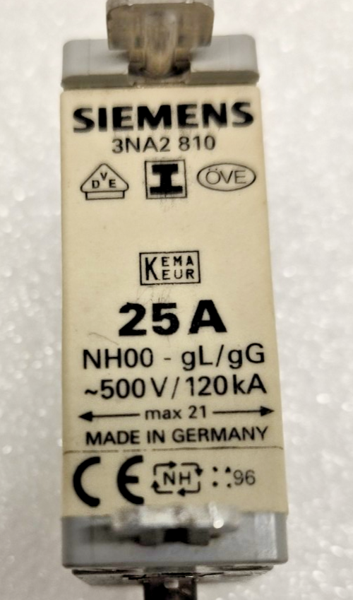 Siemens 3NA2 810 fuse 25A NH00-gL/gG 500V/120kA (Lot of 9pcs) - New