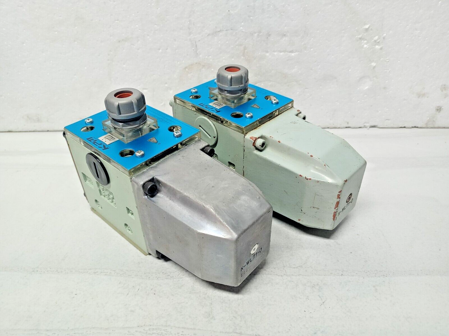 KPM Kawasaki DE10P-10-204-D100AL-L93 Solenoid Valve - NEW
