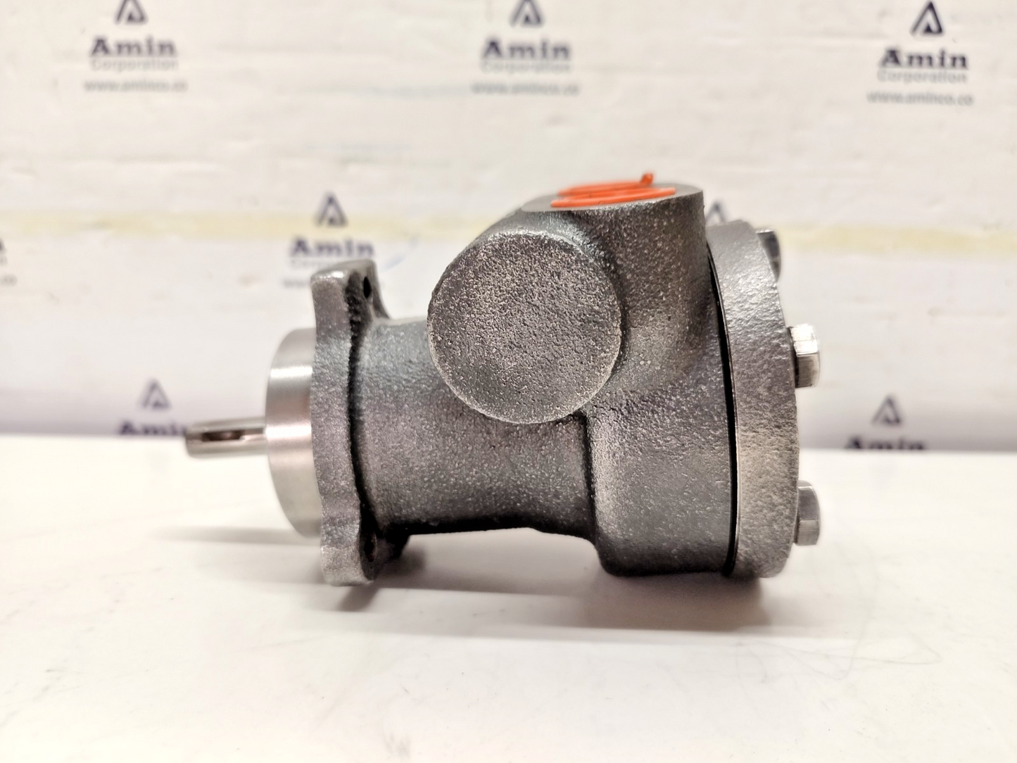 Tuthill pump 2LE Hydraulic internal gear pump L-series pump - NEW