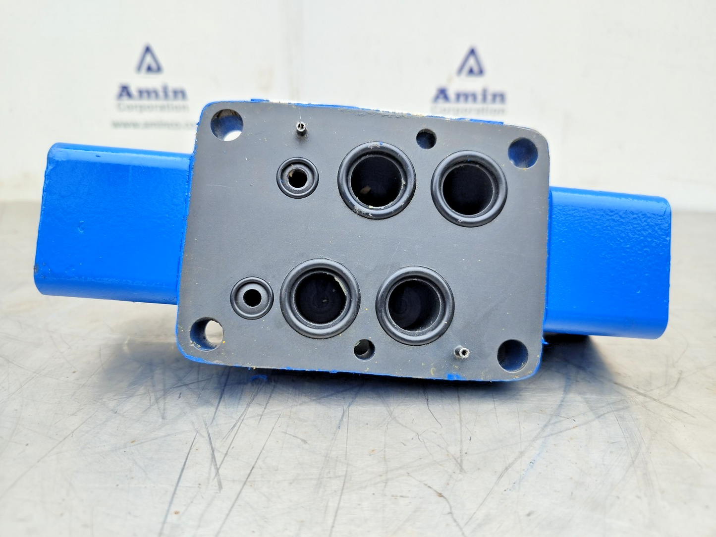Vickers DG3S4-042A-7-40 Directional control valve - NEW