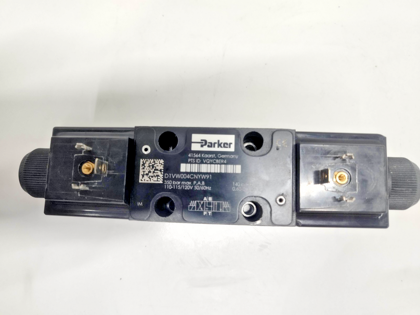 Parker D1VW004CNYW91 Directional Control Valve - NEW