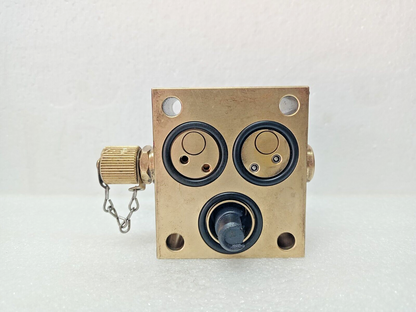 Damcos CB1-S-H-E Control block P/N: 160G2288 with DPI 160B4171 - NEW