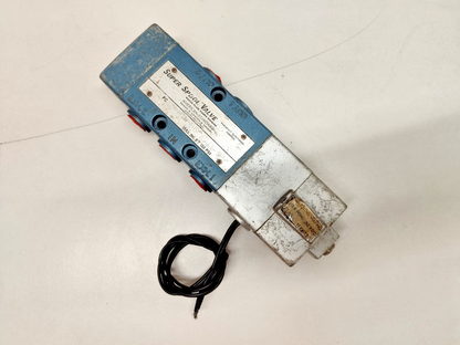 Wabco PT34104-3100 Pneumatic Directional control valve