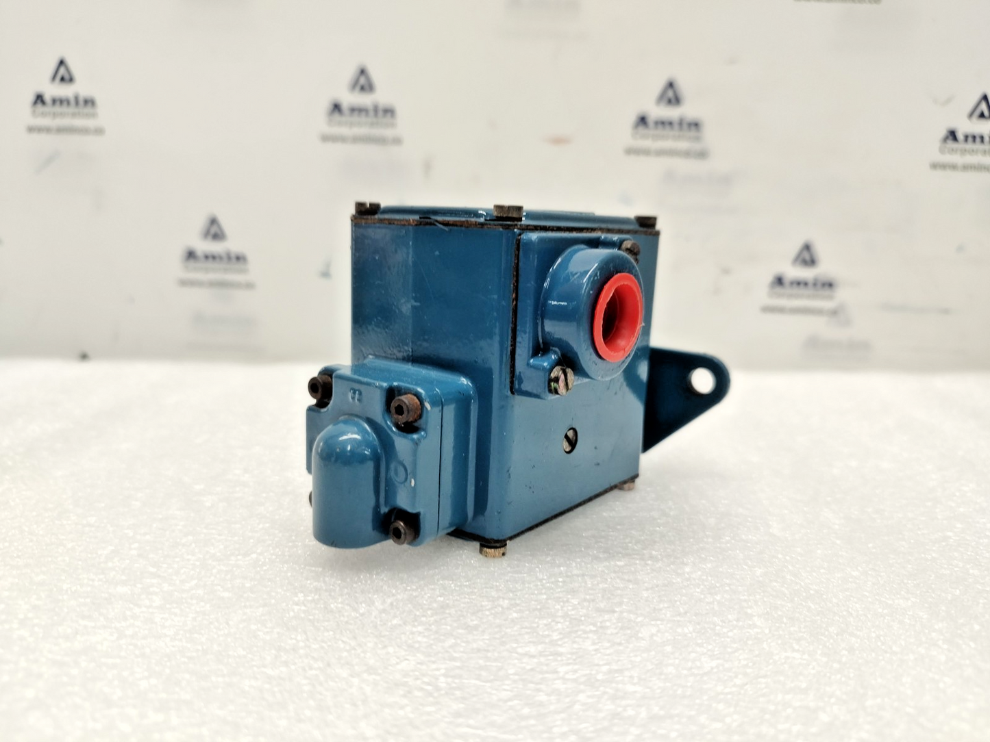 Amot Controls 4140CR1H11AA0-EE Range: 0.28-4.3 bar Pressure Switch - NEW