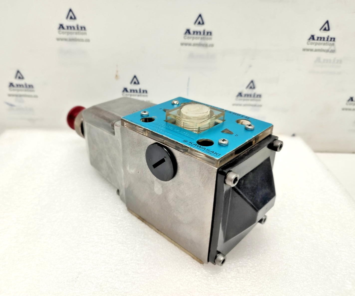 Kawasaki Rexroth 4WE10D-10L0/LW100NDL-G07 Directional Control Valve - NEW