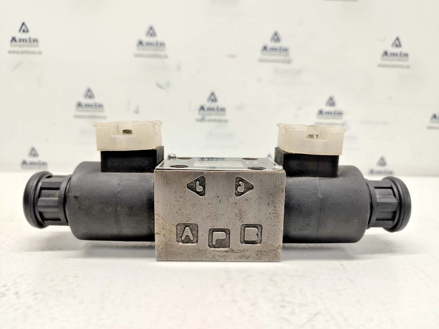 Damcos SA-G01-C6S-C230-31ES 160L8068 Directional control valve - NEW #3