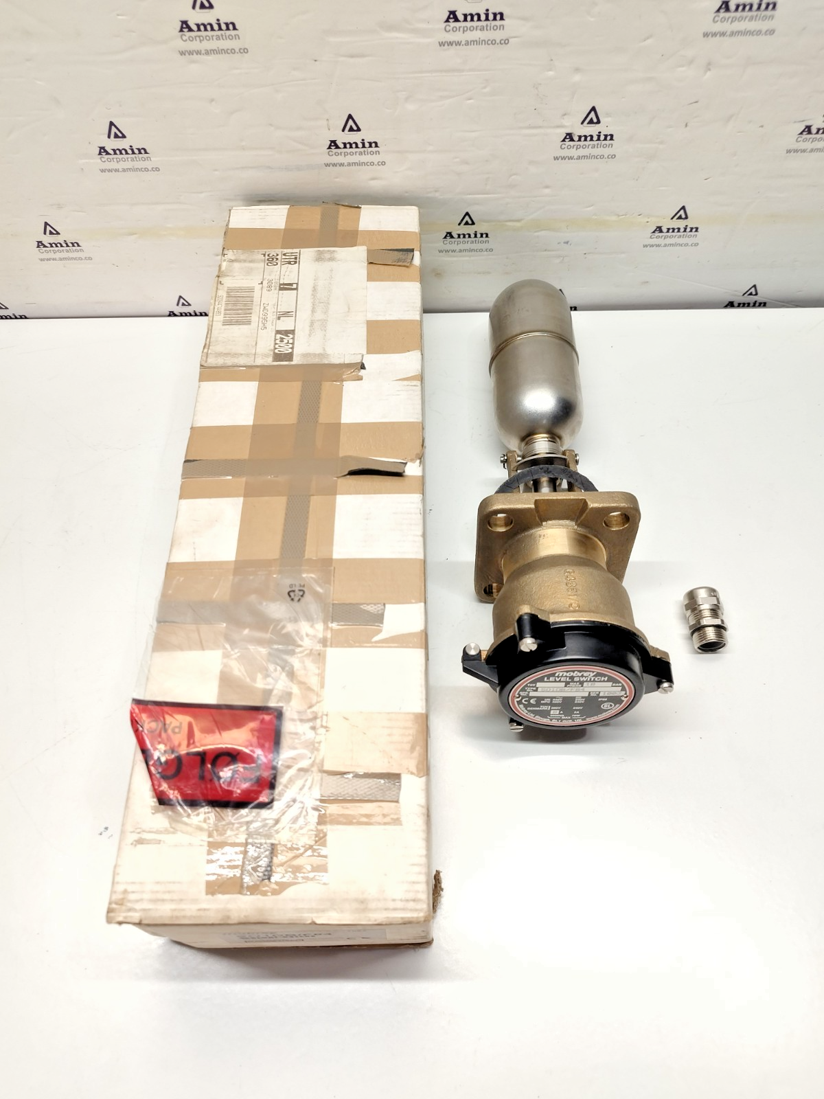 Mobrey S01DB/F84 Magnetic level switch - NEW
