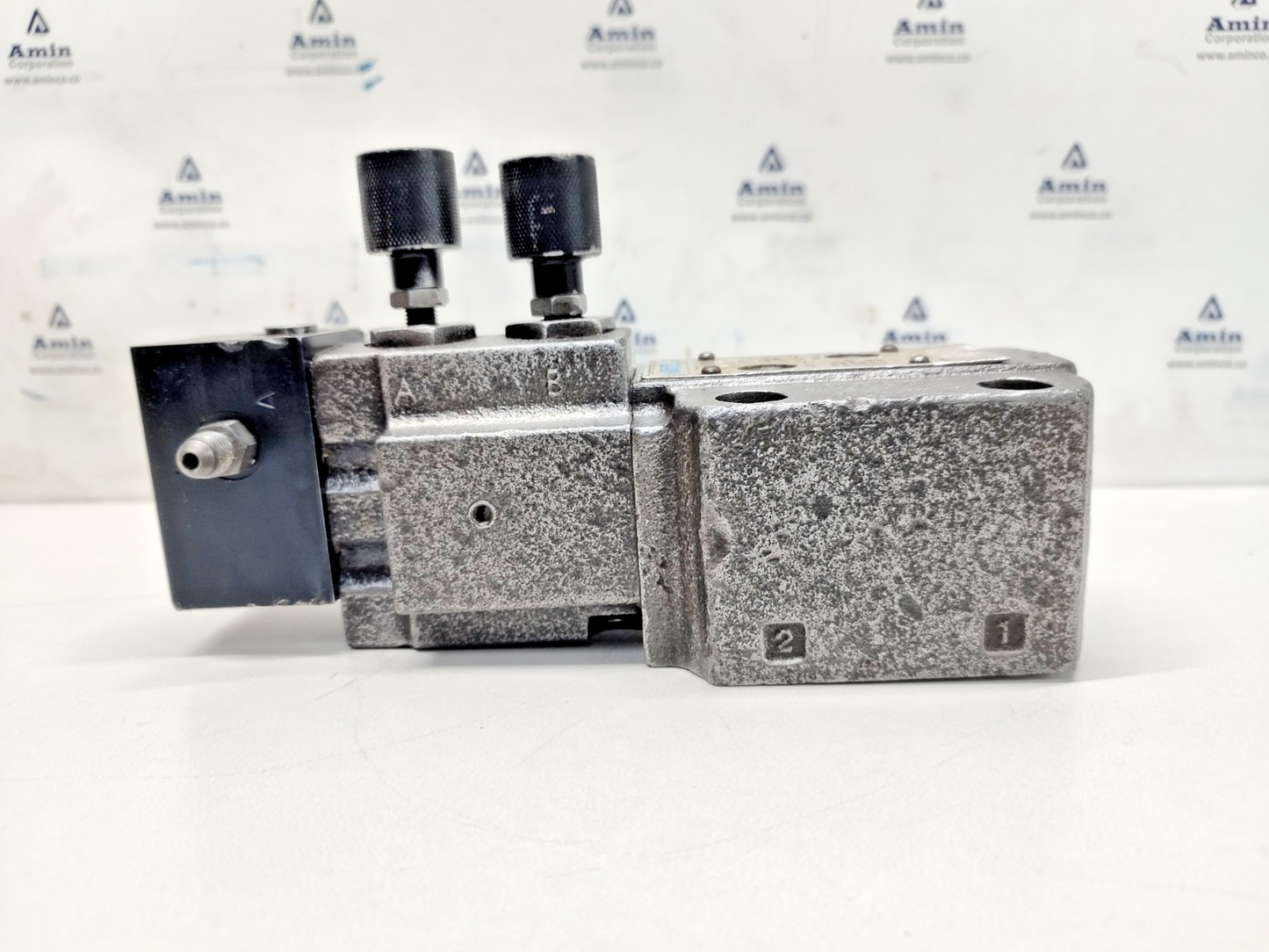 Vickers XG-06-FF-DG-0A-M-X2-ER440-EN434 Hydraulic Valve