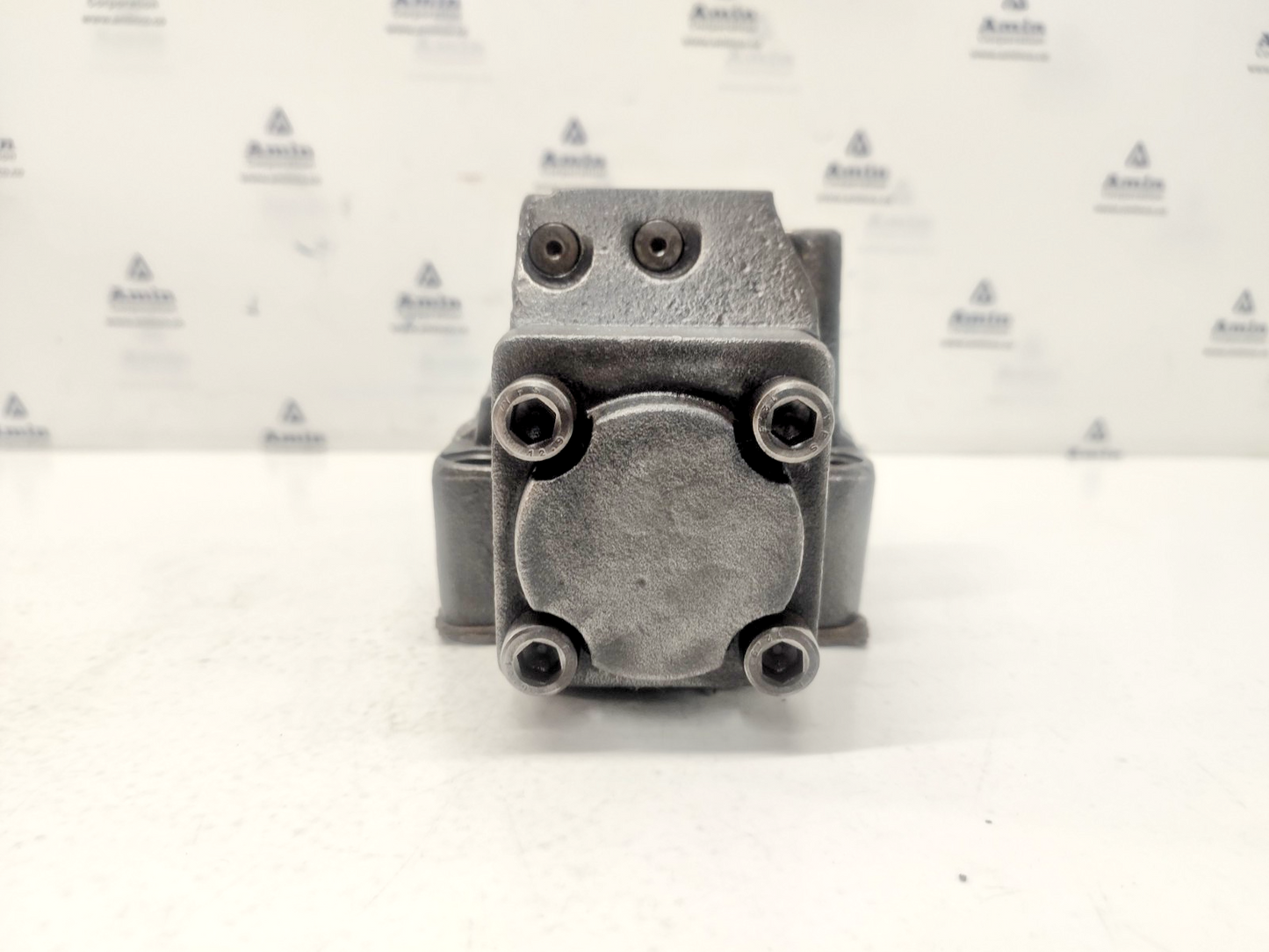 Vickers DG5S-8-2C-T-M-X1-ER4-30 Directional control Valve - NEW #2