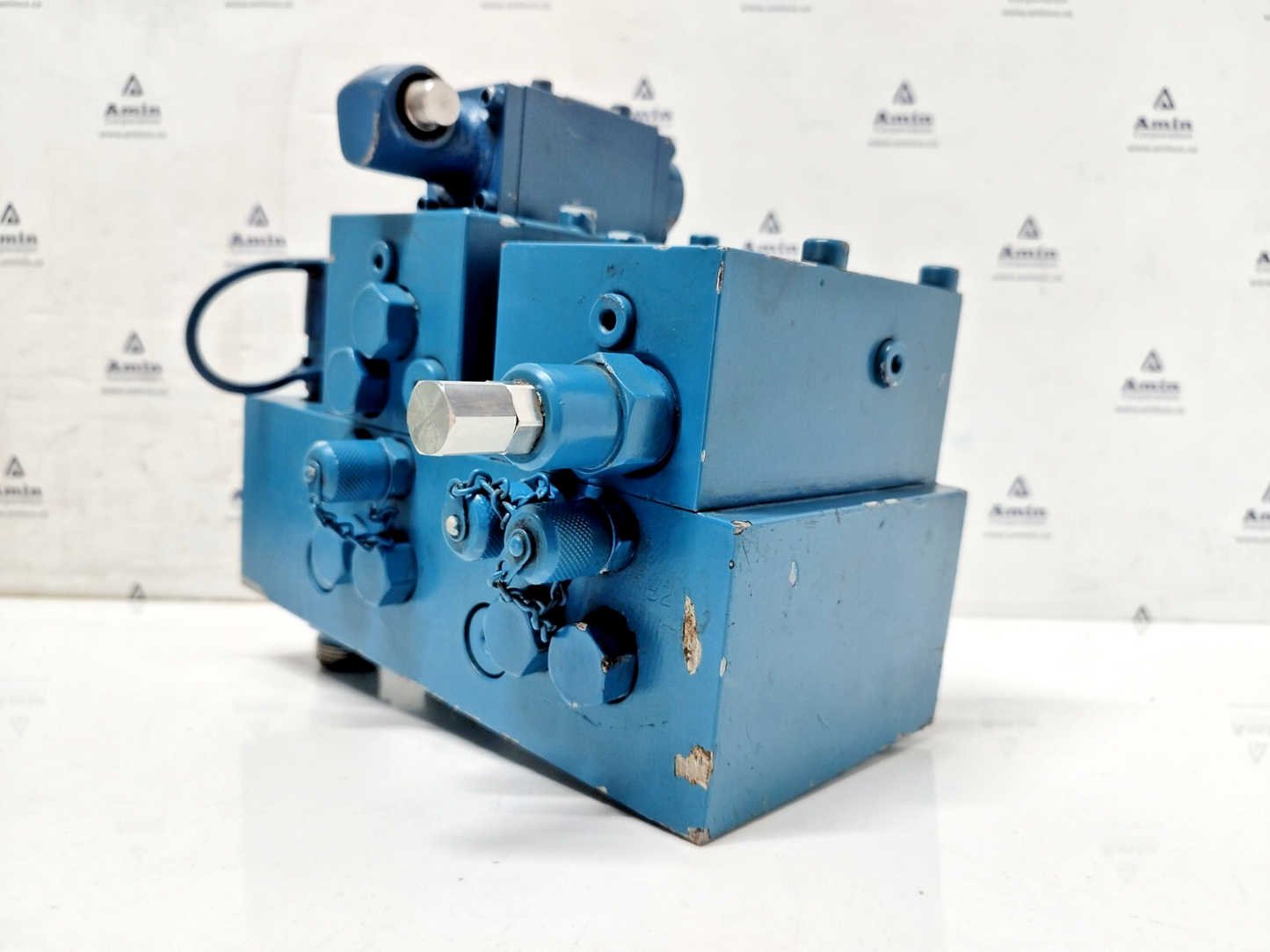 MacGREGOR MCG7-063Z45-2 Directional control valve with Block