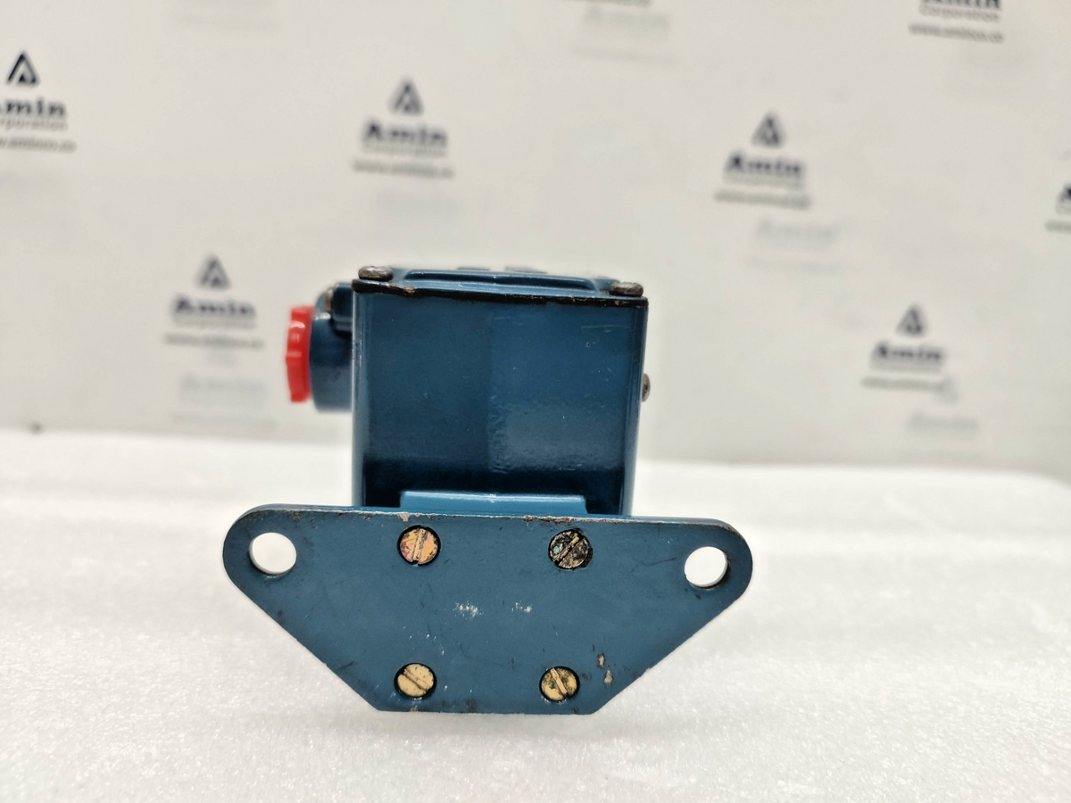 Amot Controls 4140CK1E11AA0-EE Range: 0.28-3.72 bar - NEW