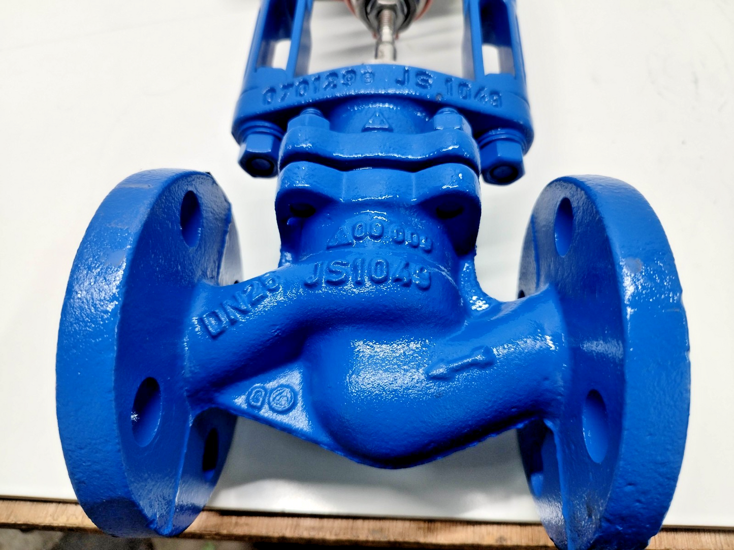 Ari-armaturen ARI-PREMIO 2,2 kN Electric Thrust Actuator DN25 PN16 Valve - NEW