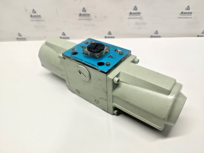 Kawasaki Rexroth 4WE10J-10L0/LG24 NDL-L70 Solenoid Valve DC 24V- NEW