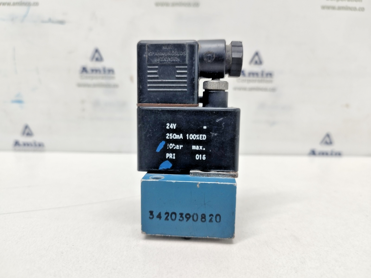 Wabco 3722270820 Pneumatic Solenoid Valve - NEW
