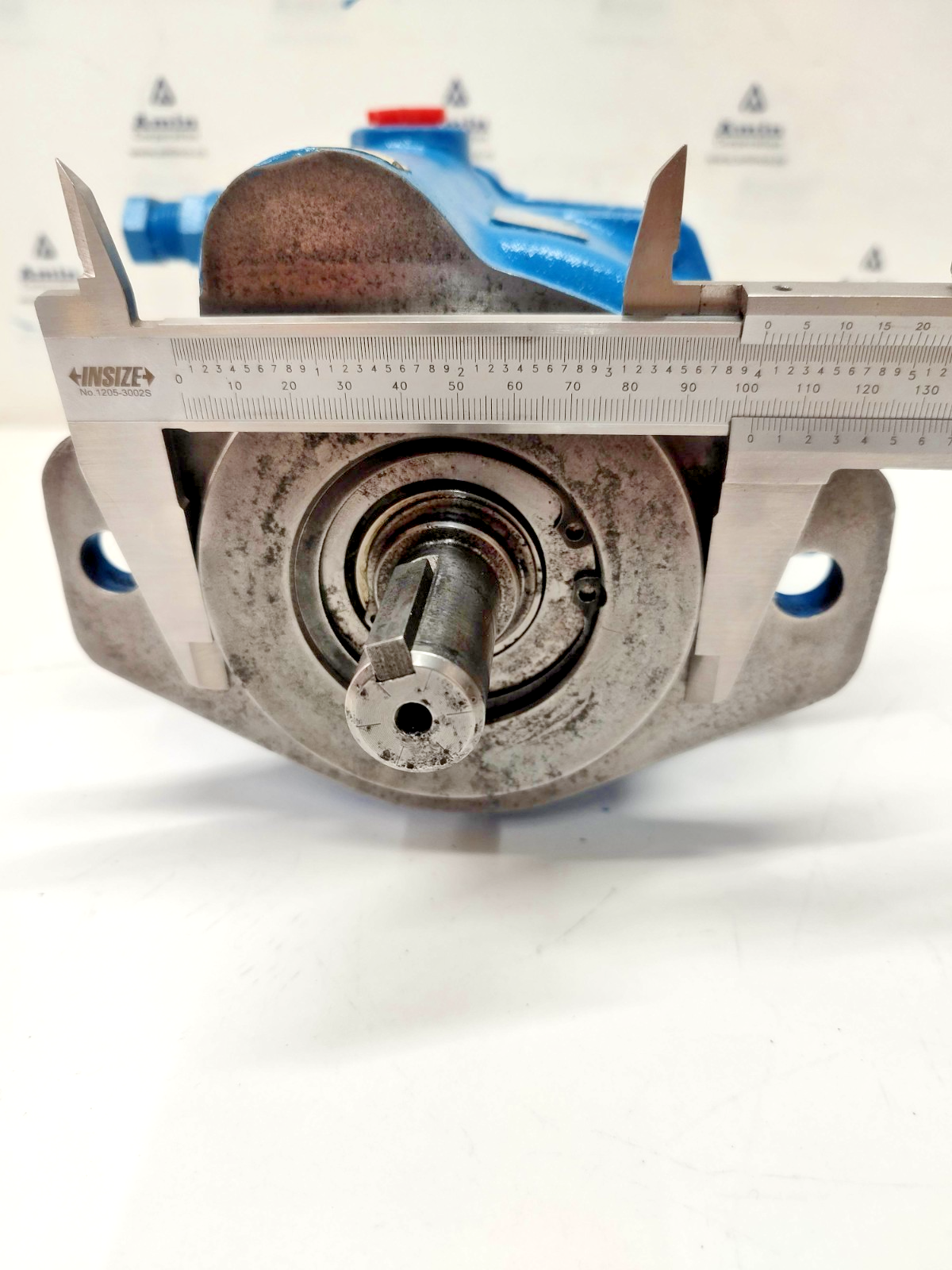 Vickers PVB15 LSY 41 C12 Hydraulic Piston Pump - Pressure tested