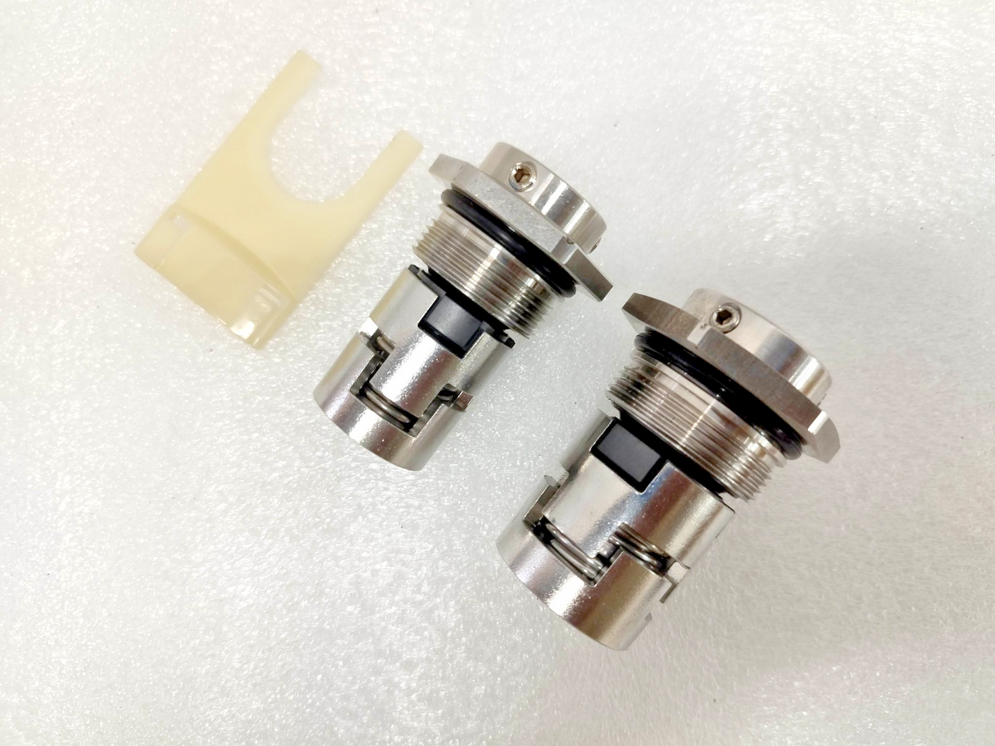 Grundfos 96455086 Kit Shaft Seal CR/I/N 1S/1/3/5 HQQE Seal size: 12mm+16mm