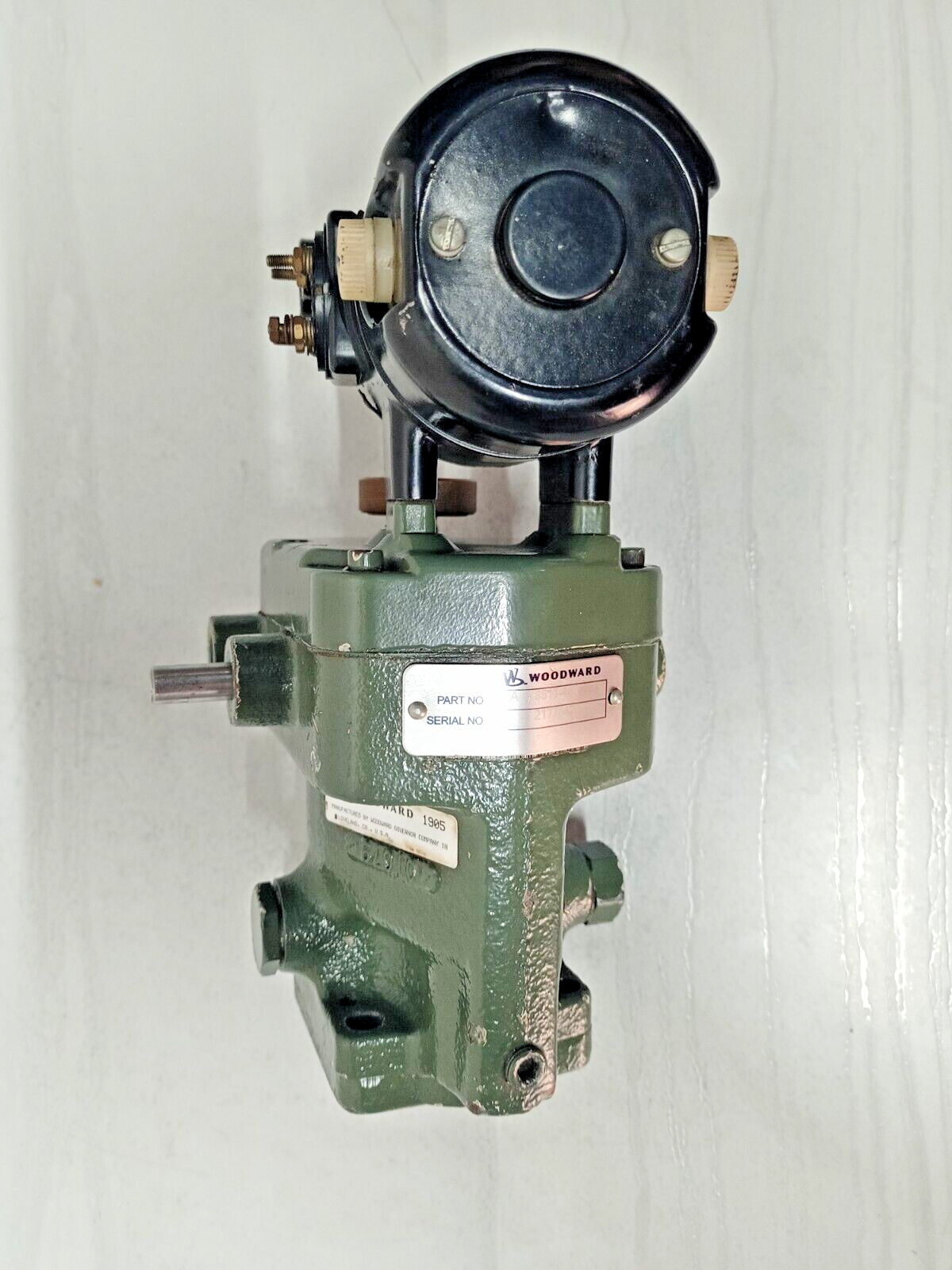 Woodward Governor Part No.: A 8511-483 with Motor