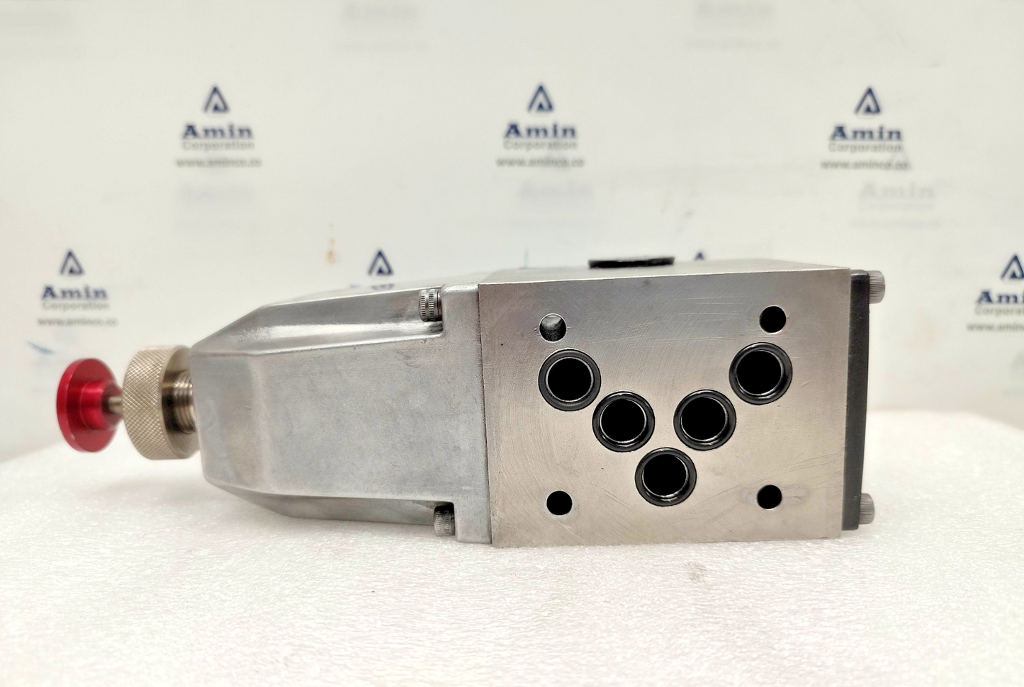 Kawasaki Rexroth 4WE10D-10L0/LW100NDL-G07 Directional Control Valve - NEW