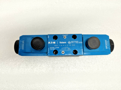 Eaton Vickers DG4V 3-2N-M-U-H7-60 EN38 Directional Control Valve - NEW