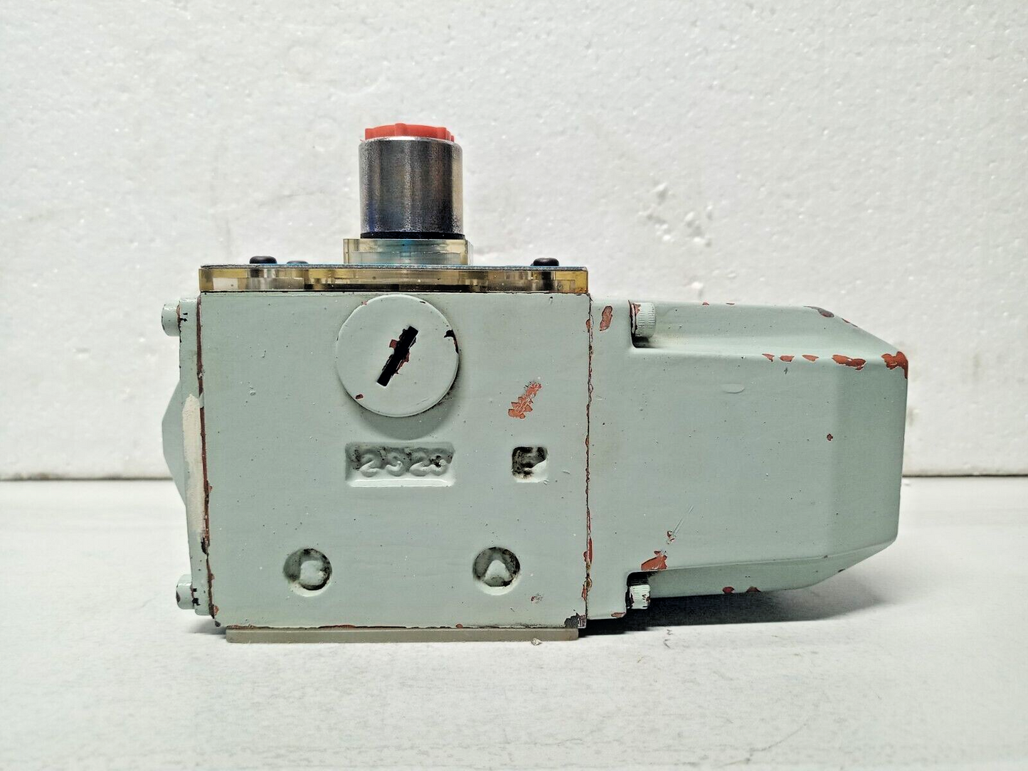 Kawasaki Rexroth 4WE10D-10L0/LW100NDL-B04 Solenoid Valve - NEW