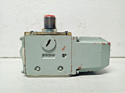 Kawasaki Rexroth 4WE10D-10L0/LW100NDL-B04 Solenoid Valve - NEW