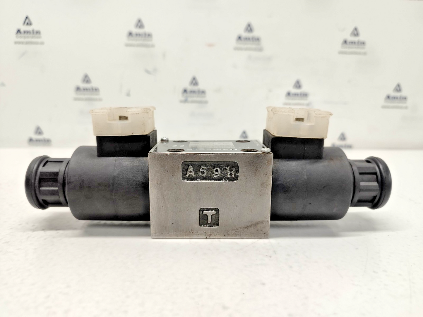 Damcos SA-G01-C6S-C230-31ES 160L8068 Directional control valve - NEW #3