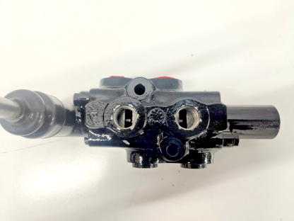 TTS Item No. 15817 Hydraulic Directional Control Valve - NEW