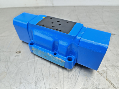 Vickers DG3S4-042A-7-40 Directional control valve - NEW