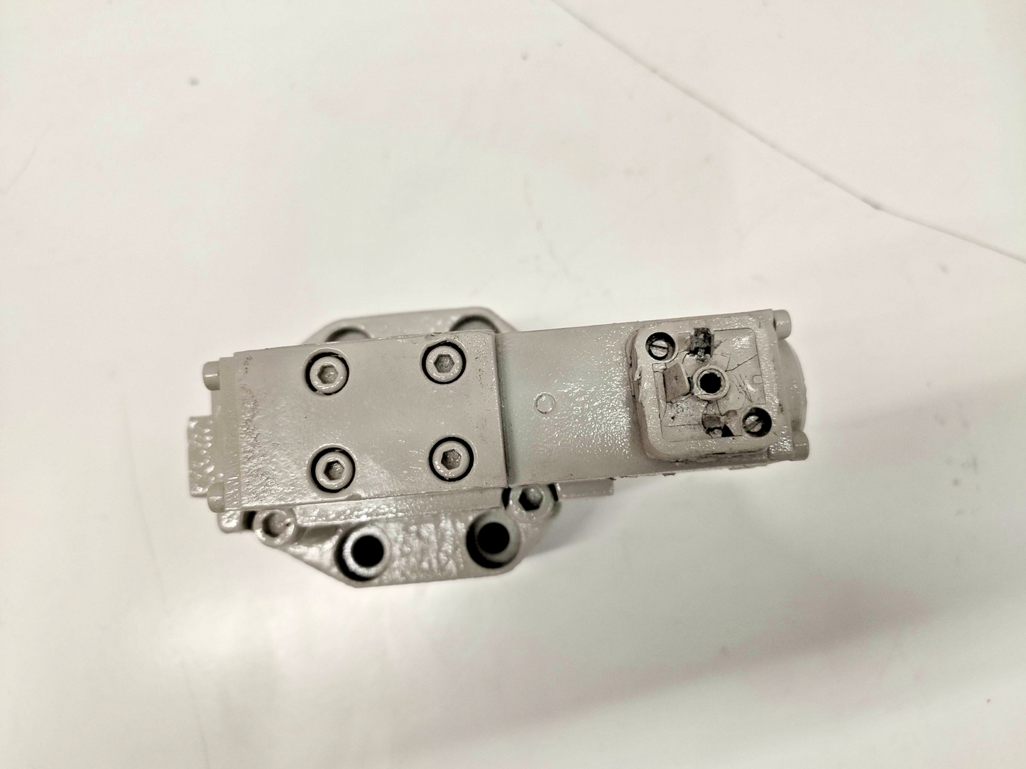 Hydranor VPE5.10.32.1.P220U.H with KV-4/2-4-52A-230AC Valve #2