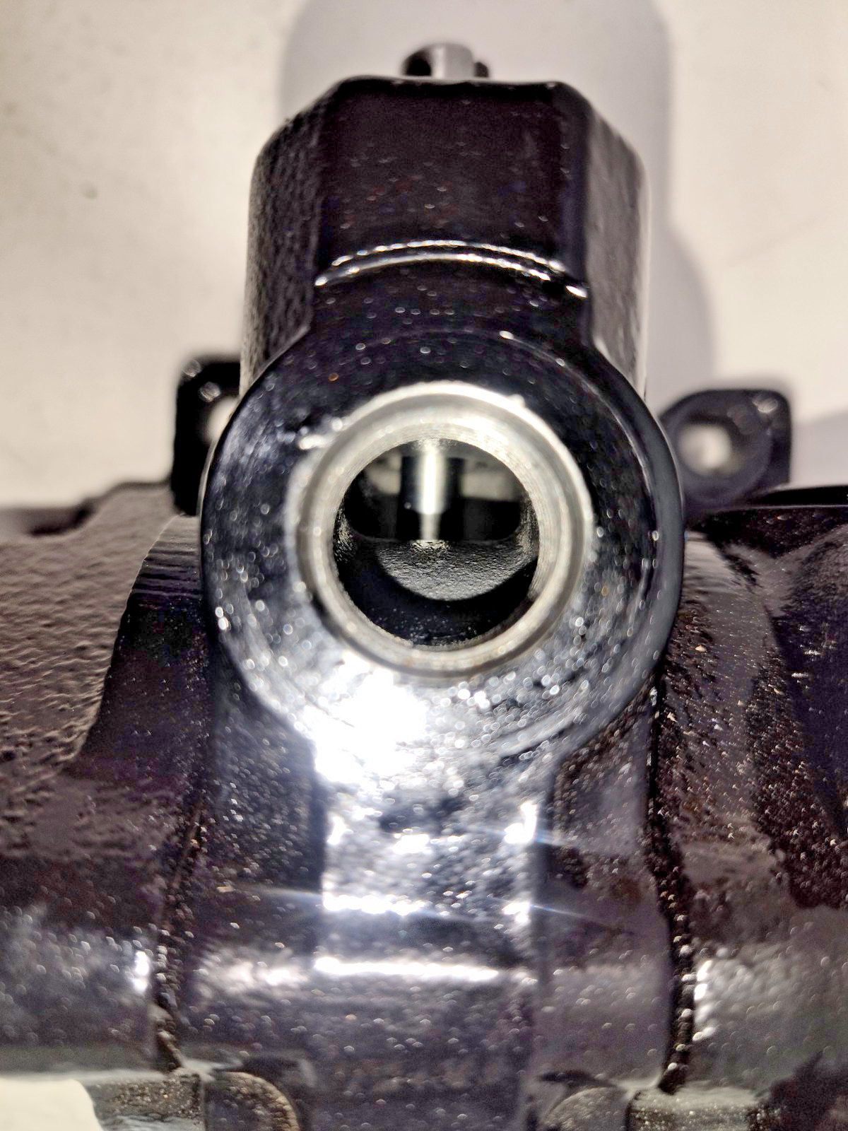 Kyb Kayaba 21010-30407 Hydraulic control valve - NEW