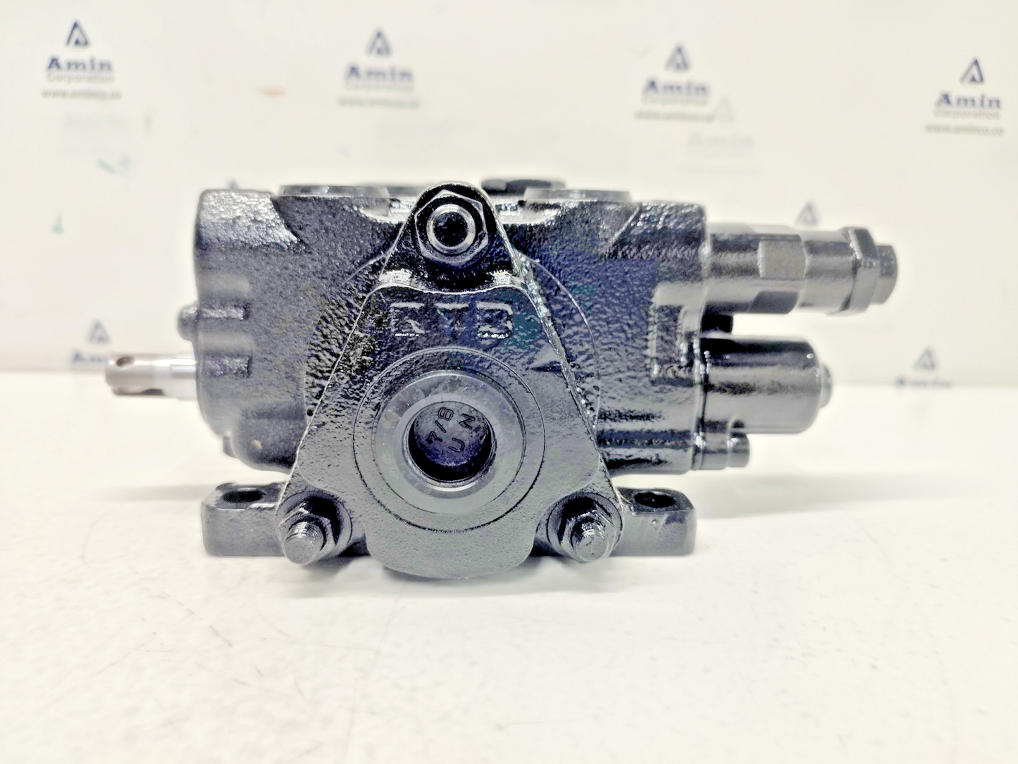 Kyb Kayaba 21010-30407 Hydraulic control valve - NEW