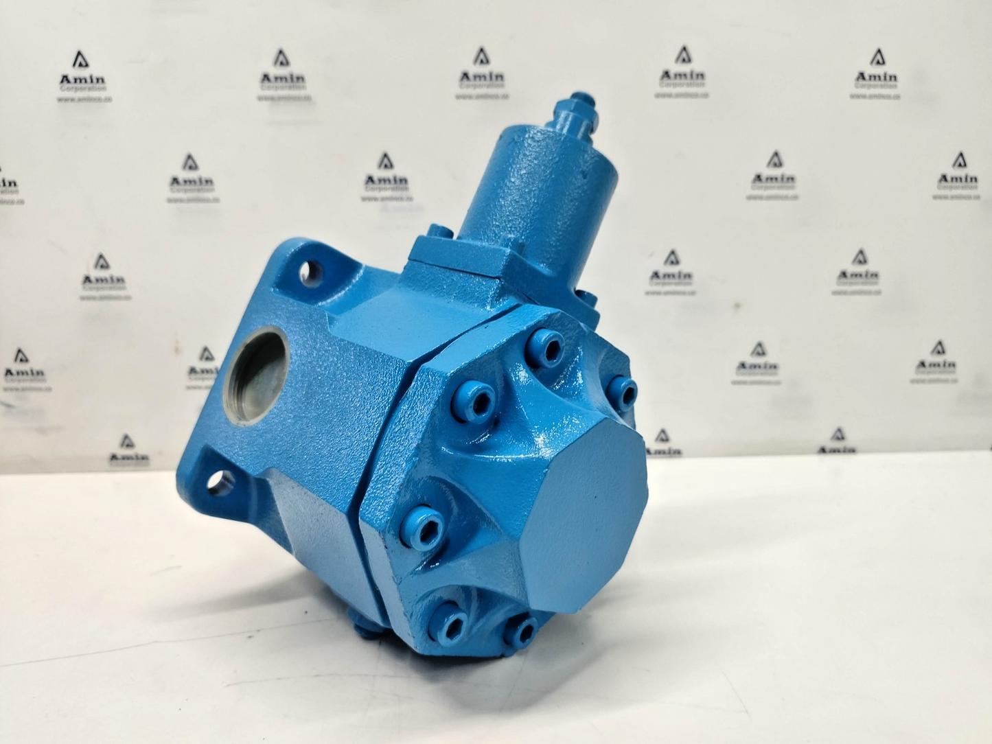 Vickers VVA40P-C-CWW20 Hydraulic Vane Pump 43 cm3/rev. - Refurbished & Tested