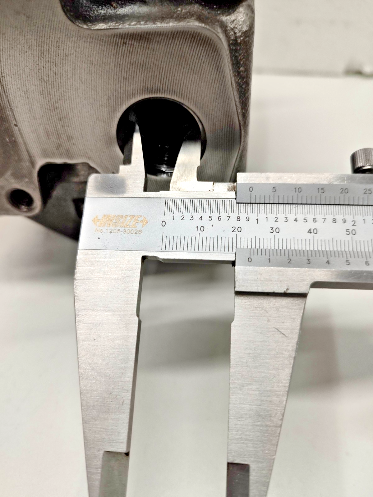 Yuken AR22-FR01C-22 Hydraulic Pisotn Pump 160Mpa - Refurbished & Tested