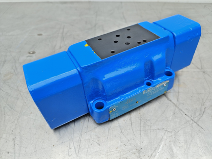 Vickers DG3S4-042A-7-40 Directional control valve - NEW