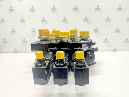 TTS Item No.40369 Hydraulic Directional Control Valve - NEW
