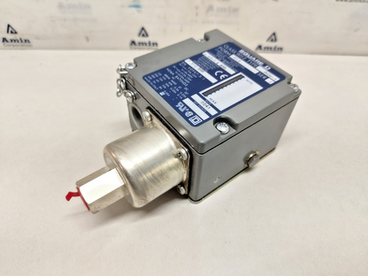 SQUARE D Class: 9012 ACW-1 Form: M12 Ser.: C Pressure Switch - NEW