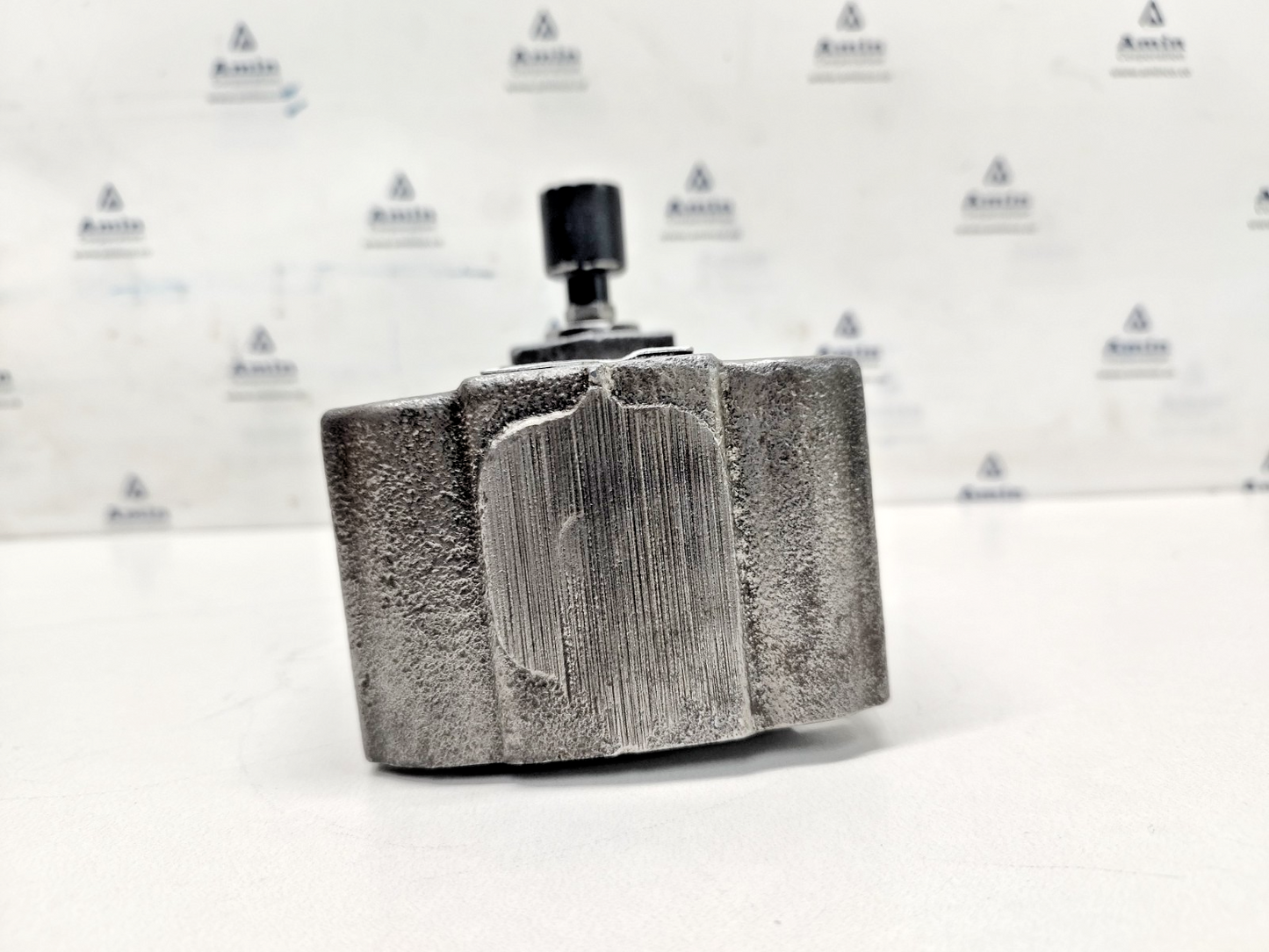 Vickers XG-06-FF-DG-0A-M-X2-ER440-EN434 Hydraulic Valve