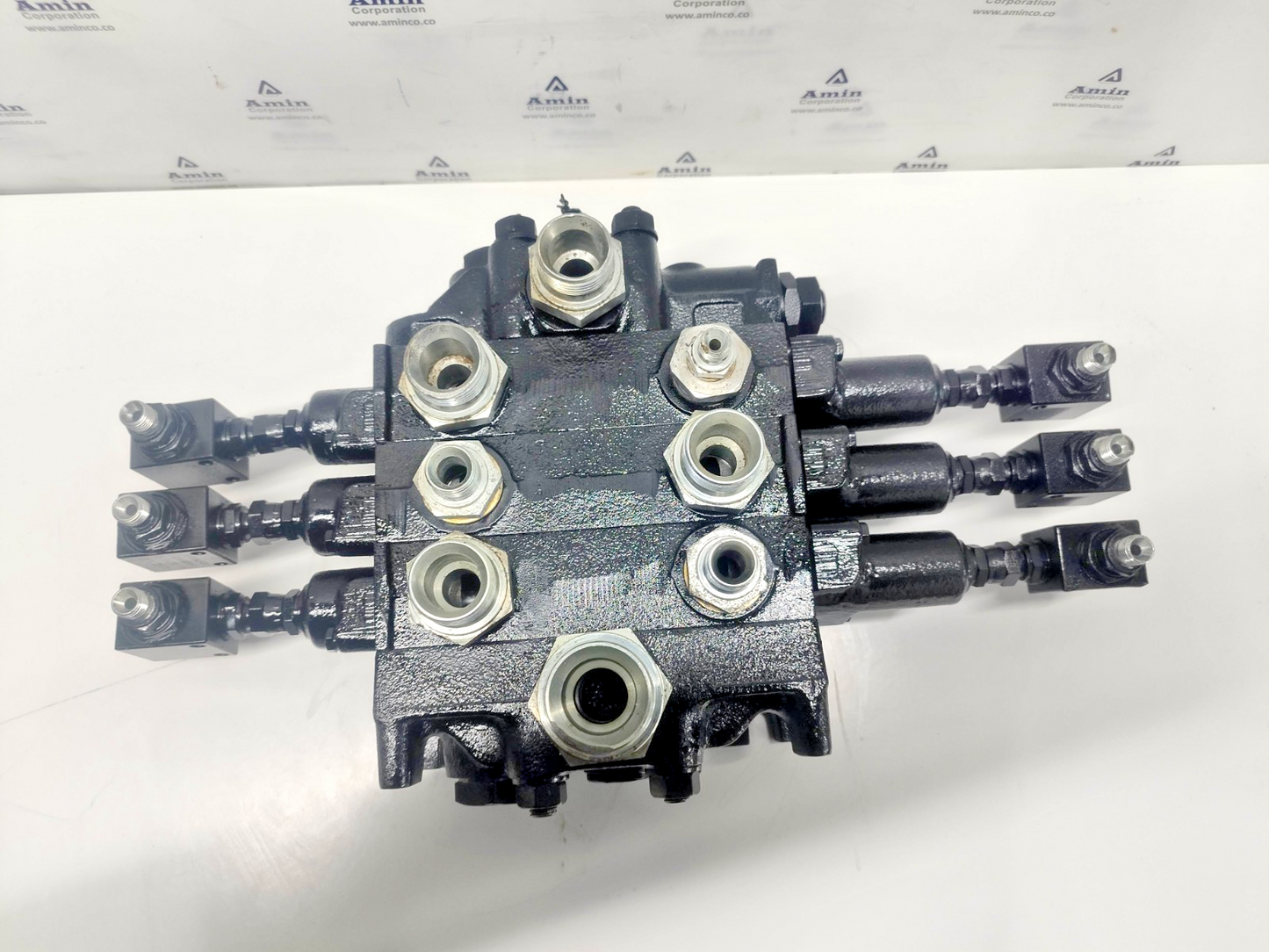 TTS Item No.40369 Hydraulic Directional Control Valve - NEW