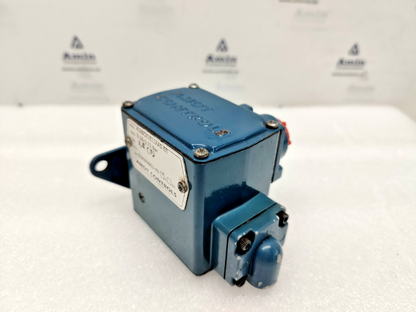 Amot Controls 4140CK1E11AA0-EE Range: 0.28-3.72 bar - NEW