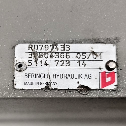 Beringer RD797433, 5114-723 14 Hydraulic Valve Block - NEW