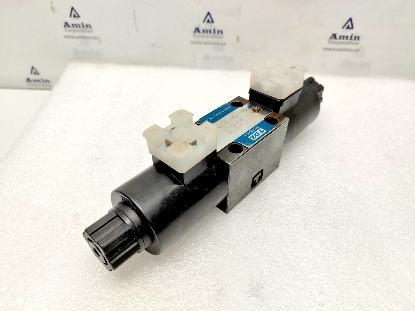 TDZ Hydraulics 2-C2-D24-35J Directional Control Valve - NEW