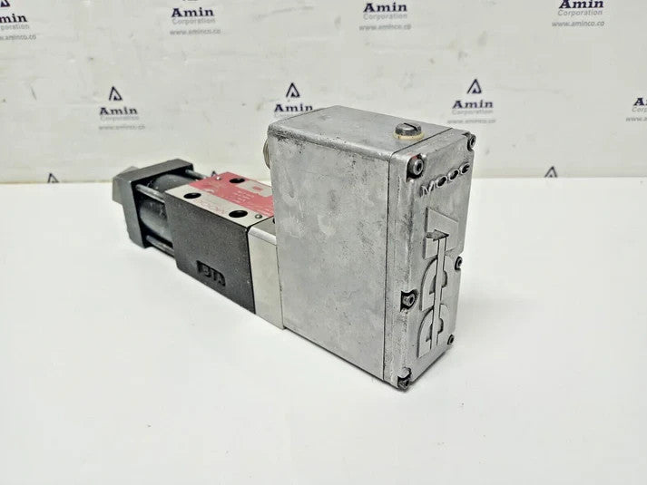 Moog D635-606B Hydraulic Servo valve Framo P/N: A11592, 300bar