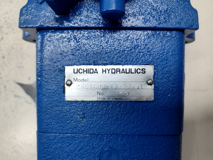 Uchida Hydraulics 2RE 7L05-13-994-1 Directional control valve