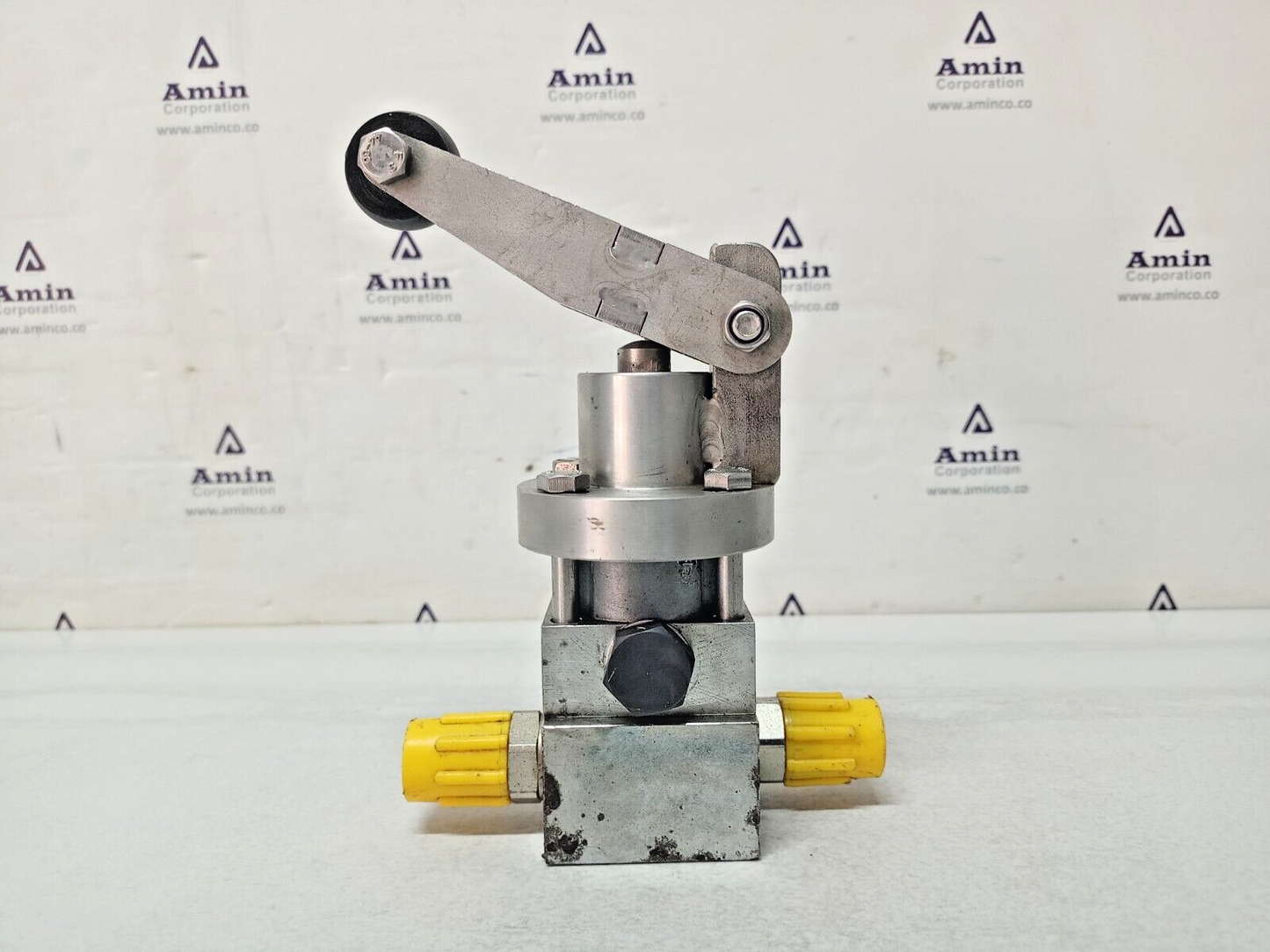 Hawe TZ3-1 3/2-way Hydraulic Directional Seated Valve - NEW