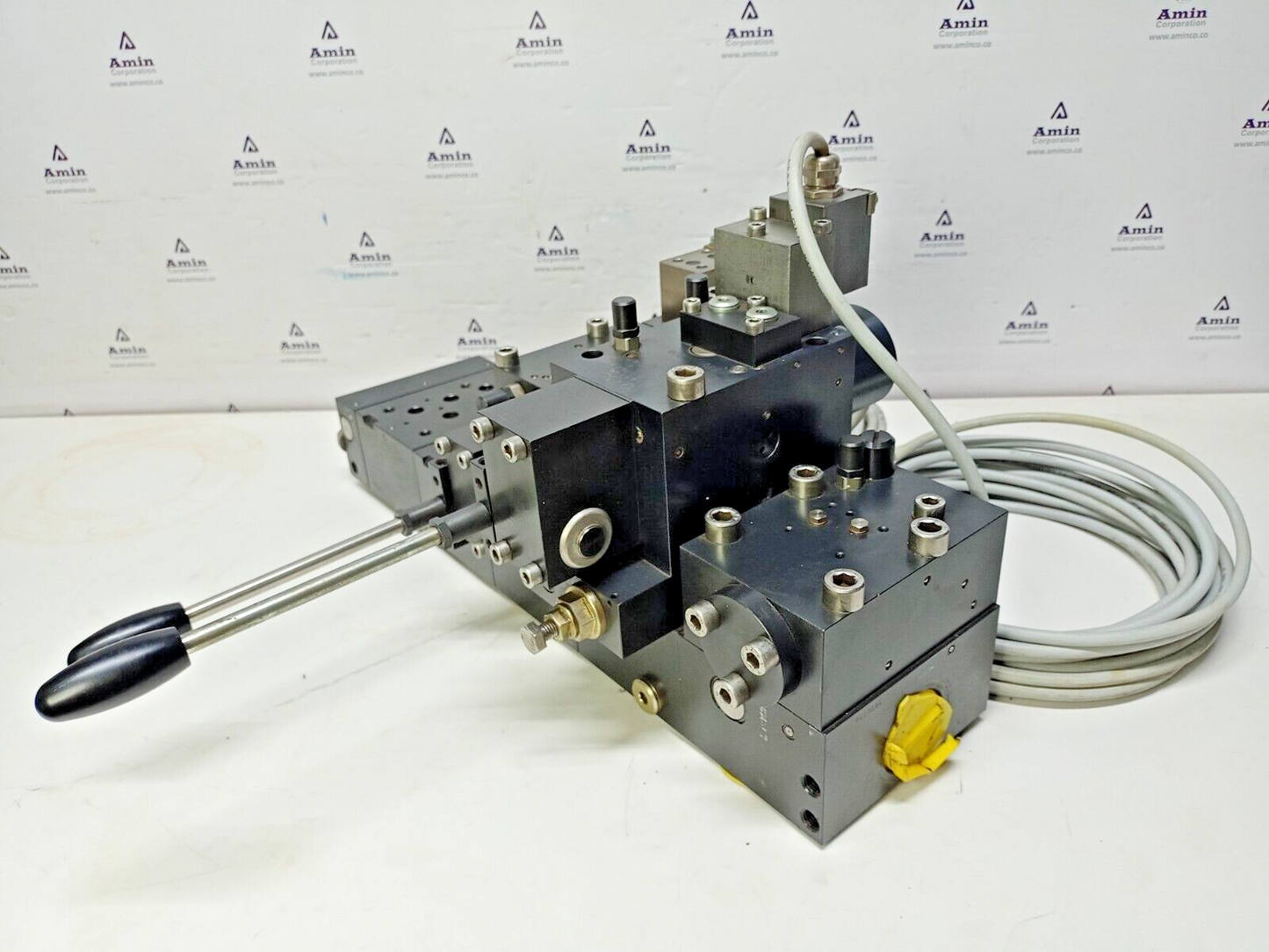 Hawe Hydraulik SLF 5-E1 Proportional Directional Spool valve NEW