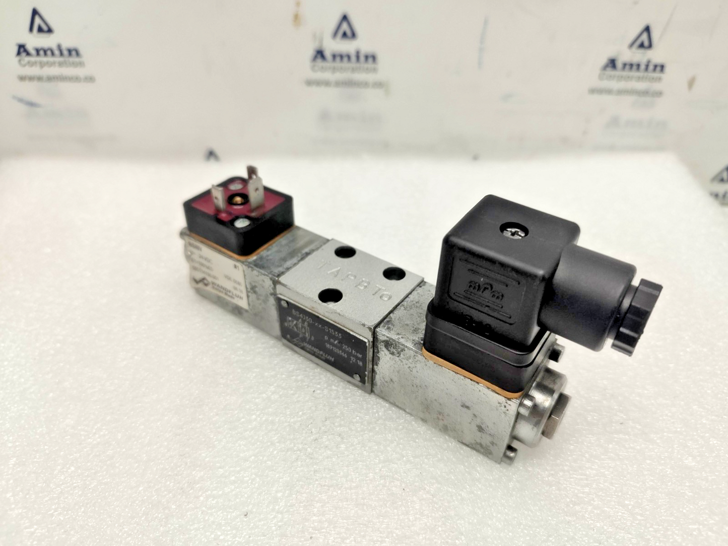 Wandfluh BS4J30-XX-S1533 Solenoid Valve 250bar max, 24VDC #2