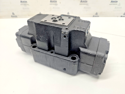 Parker D41VW002C2NJW91  Directional Control Valve - NEW